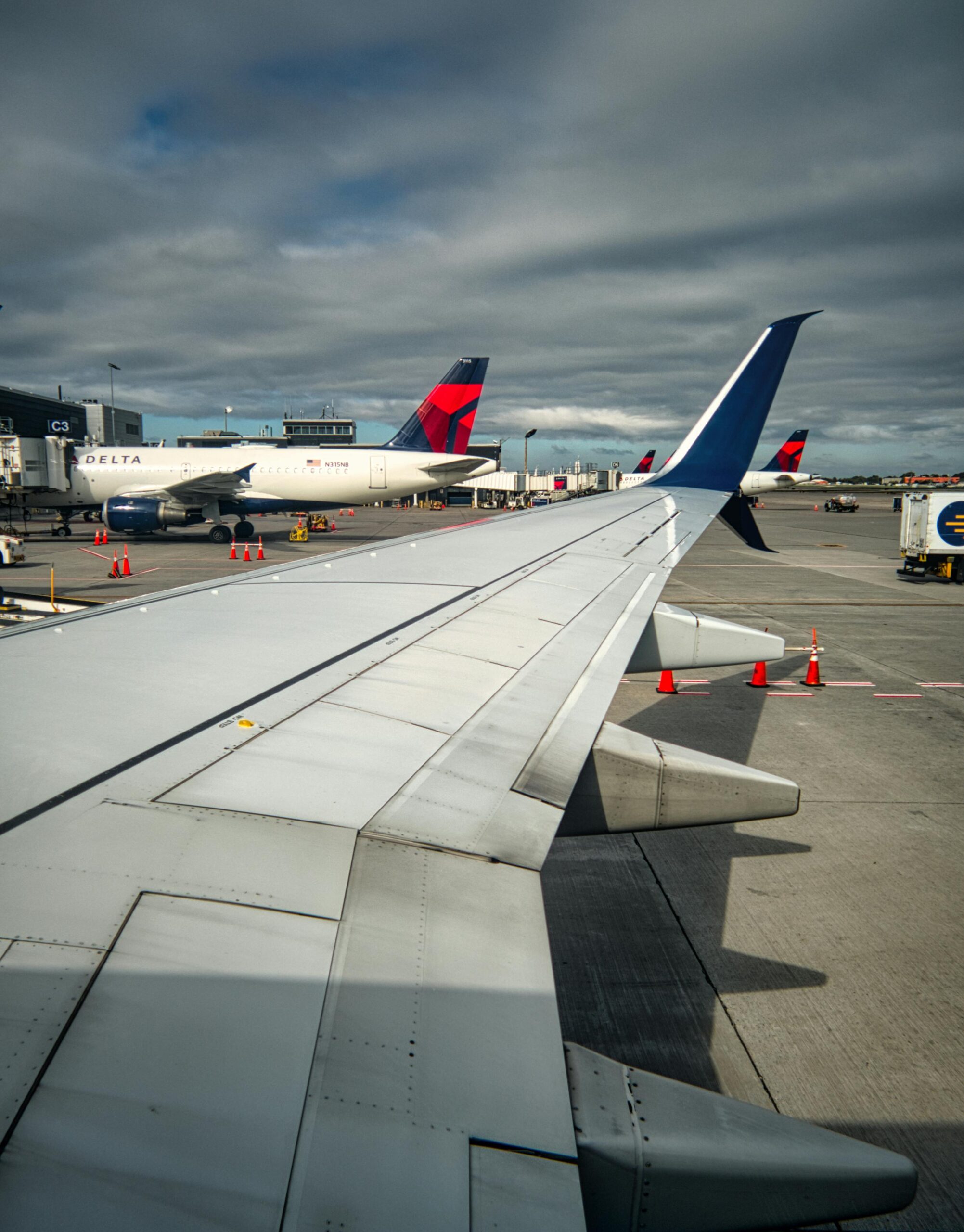 What Happens to Luggage After a Delta Flight DL275 Diversion?